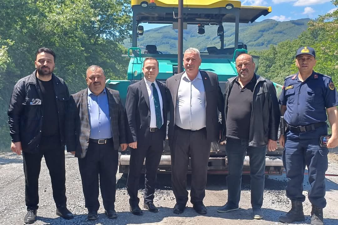 Kaymakamımız Sn. Taha Furkan SÖNMEZEL, Yol Yapım Çalışmalarını Yerinde İnceledi.